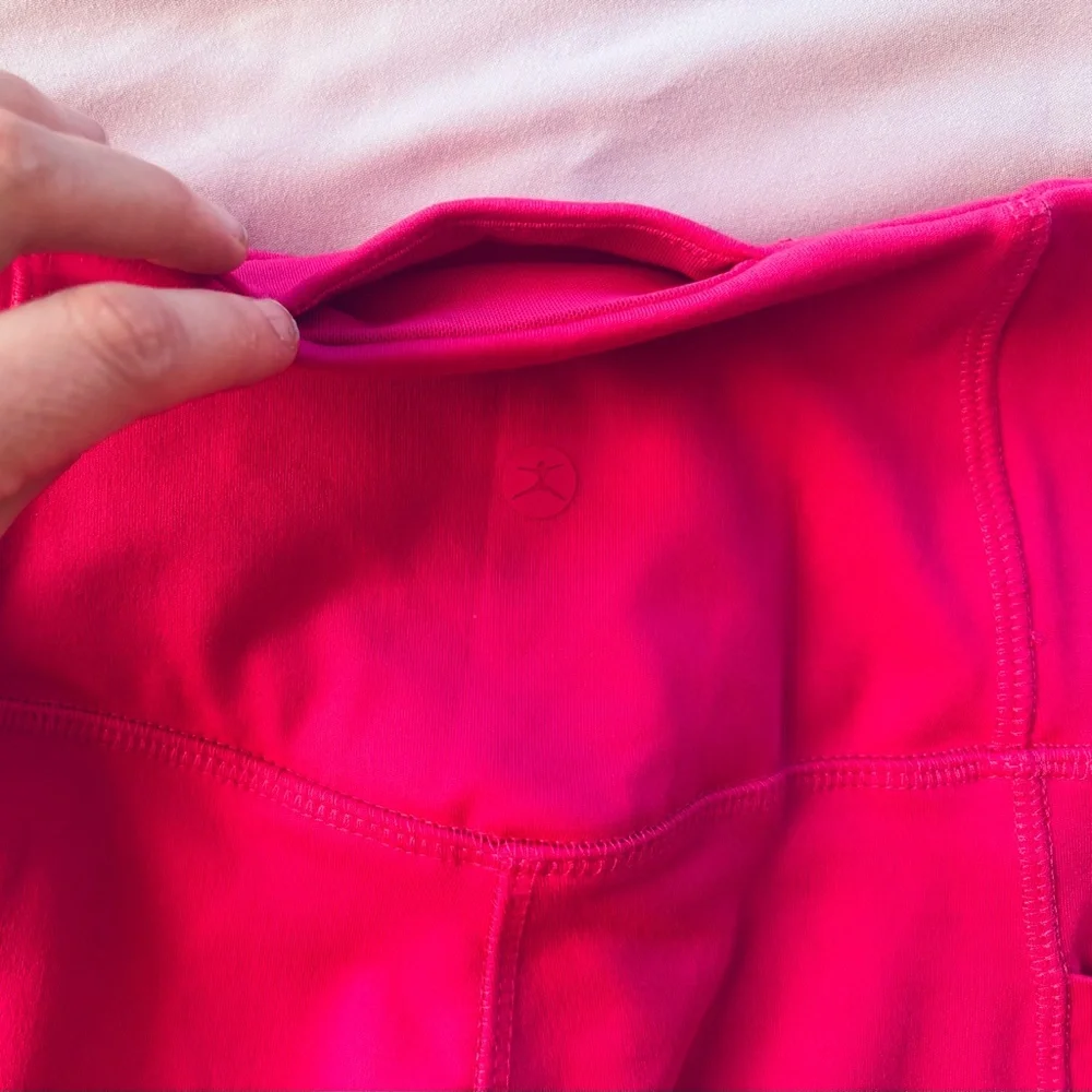 NWT DANSKIN Hot Pink High Waist XS Leggings 24” pockets - Picture 5 of 16